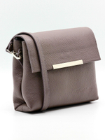 Компактная женская маленькая фиолетовая сумочка на ремешке из натуральной кожи 22х18х8 см с фирменным логотипом Doublecity DC318-1