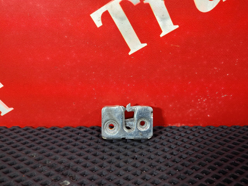 Замок двери наружный правый