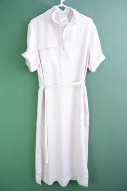 Платье Mango рубашечного кроя, маркировка ХS, визуально на 42 размер