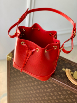 Louis Vuitton Noe BB Bucket Bag