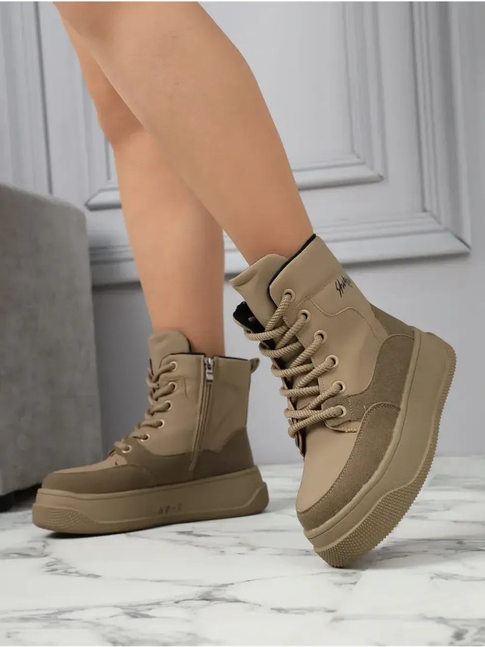 Дутики зимние на платформе