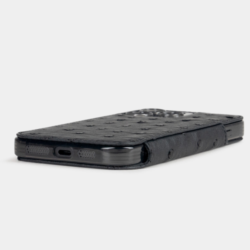 Чехол для iPhone 16 Pro из кожи страуса, черного цвета