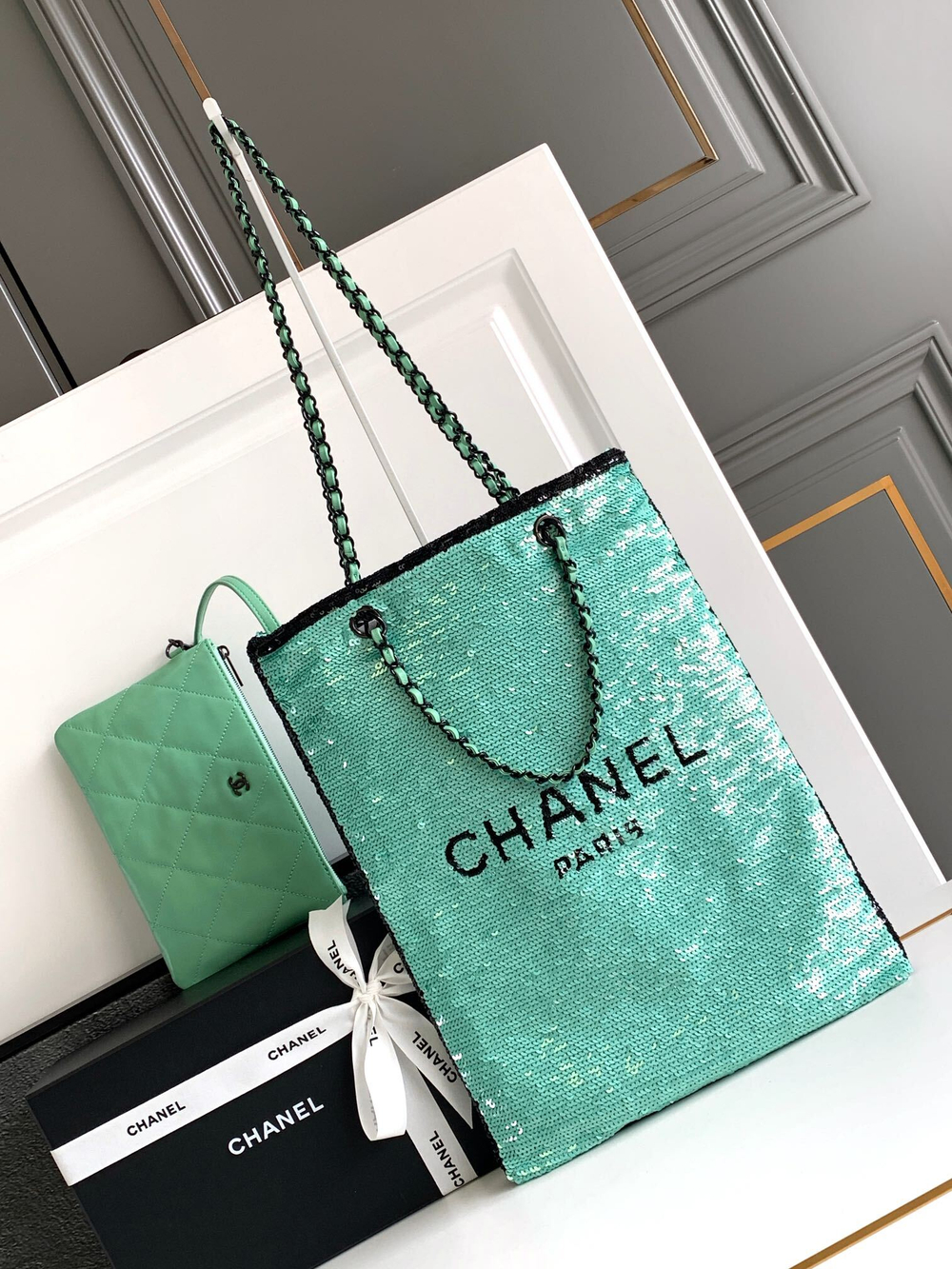 Chanel Shopping Bag 39 cm