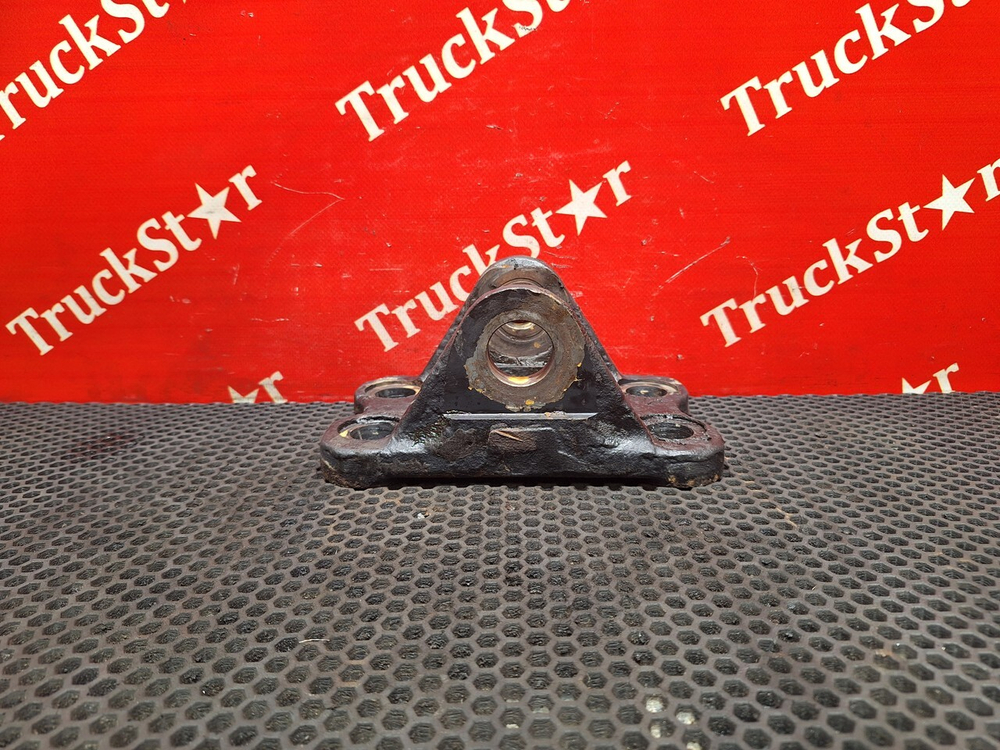 Кронштейн рессоры передней