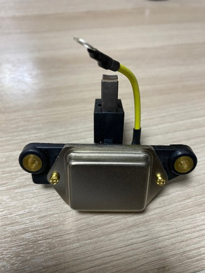 Регулятор RP9402A (ан. ARP8402-Krauf) генератора напряжения (дв. Cummins) Акрос UTM