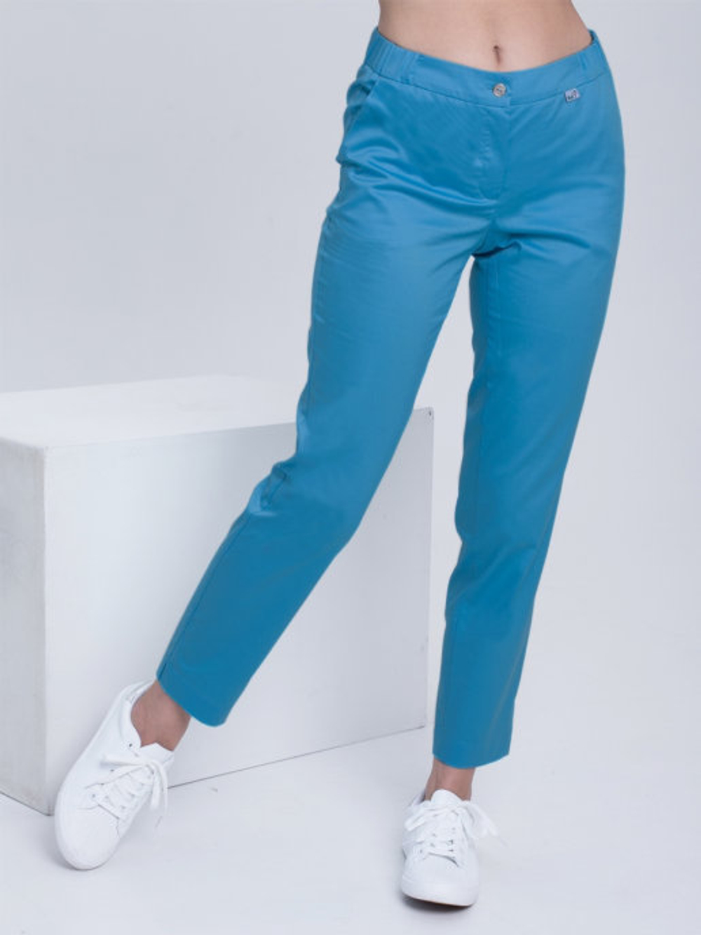 Брюки медицинские лазурно-голубого цвета
