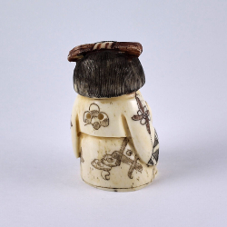 Нэцкэ Гейша с веером