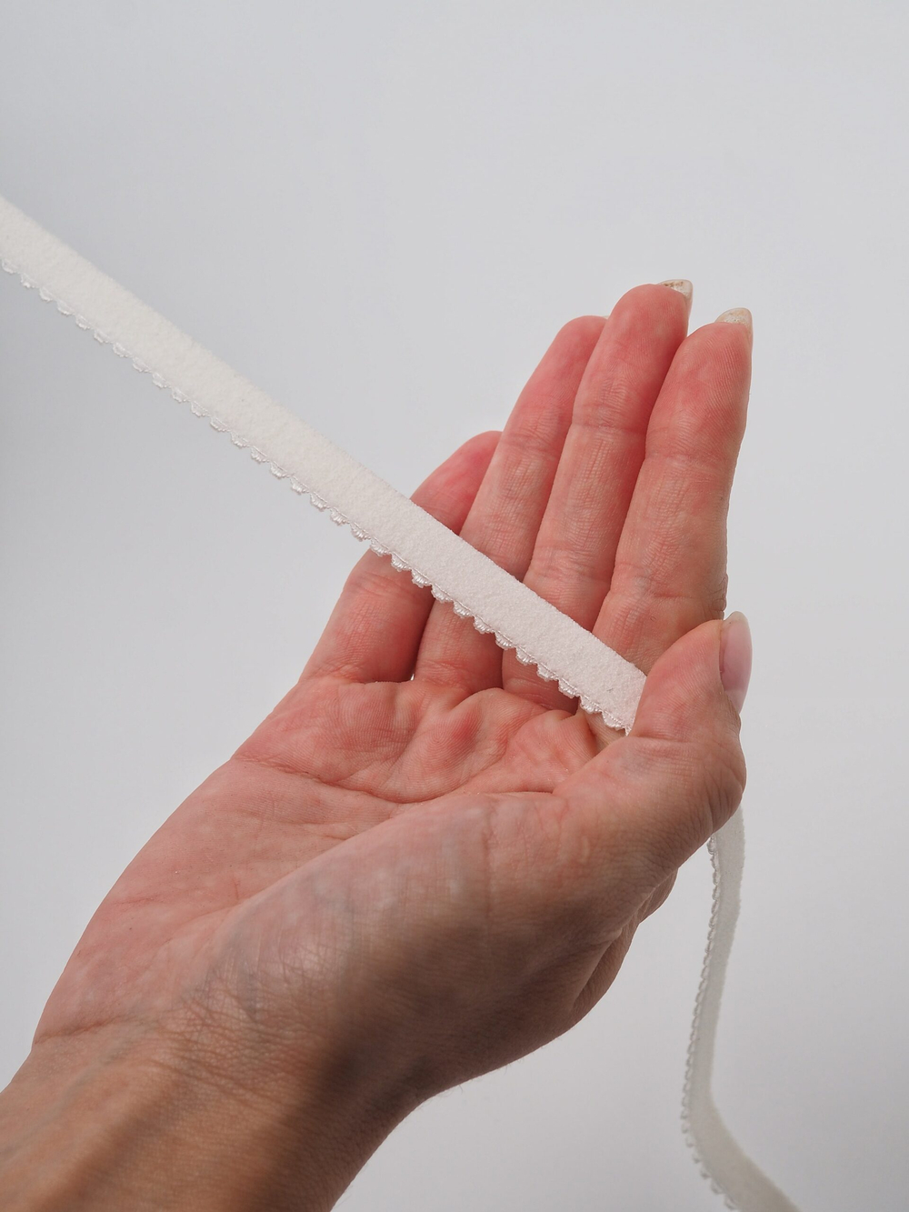 Резинка отделочная шампань ажурная ширина 10 мм с учетом фестона