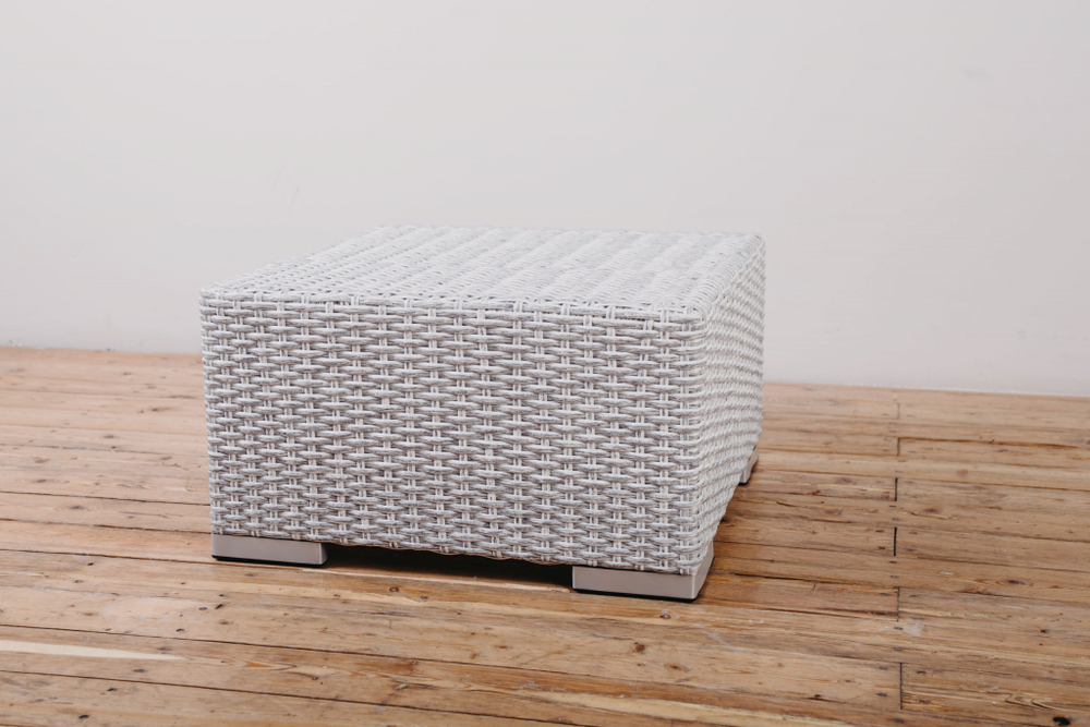 Столик плетеный журнальный Tama