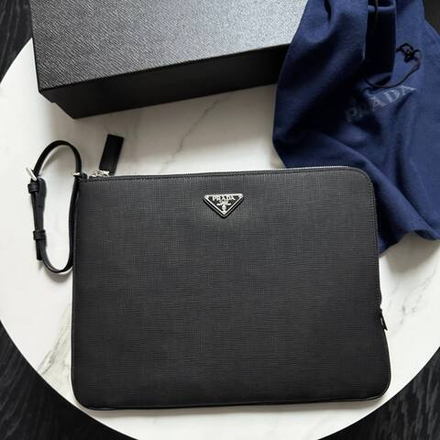 Папка Prada
