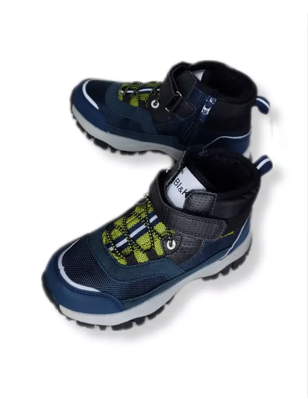 Ботинки демисезонные детские для мальчика.