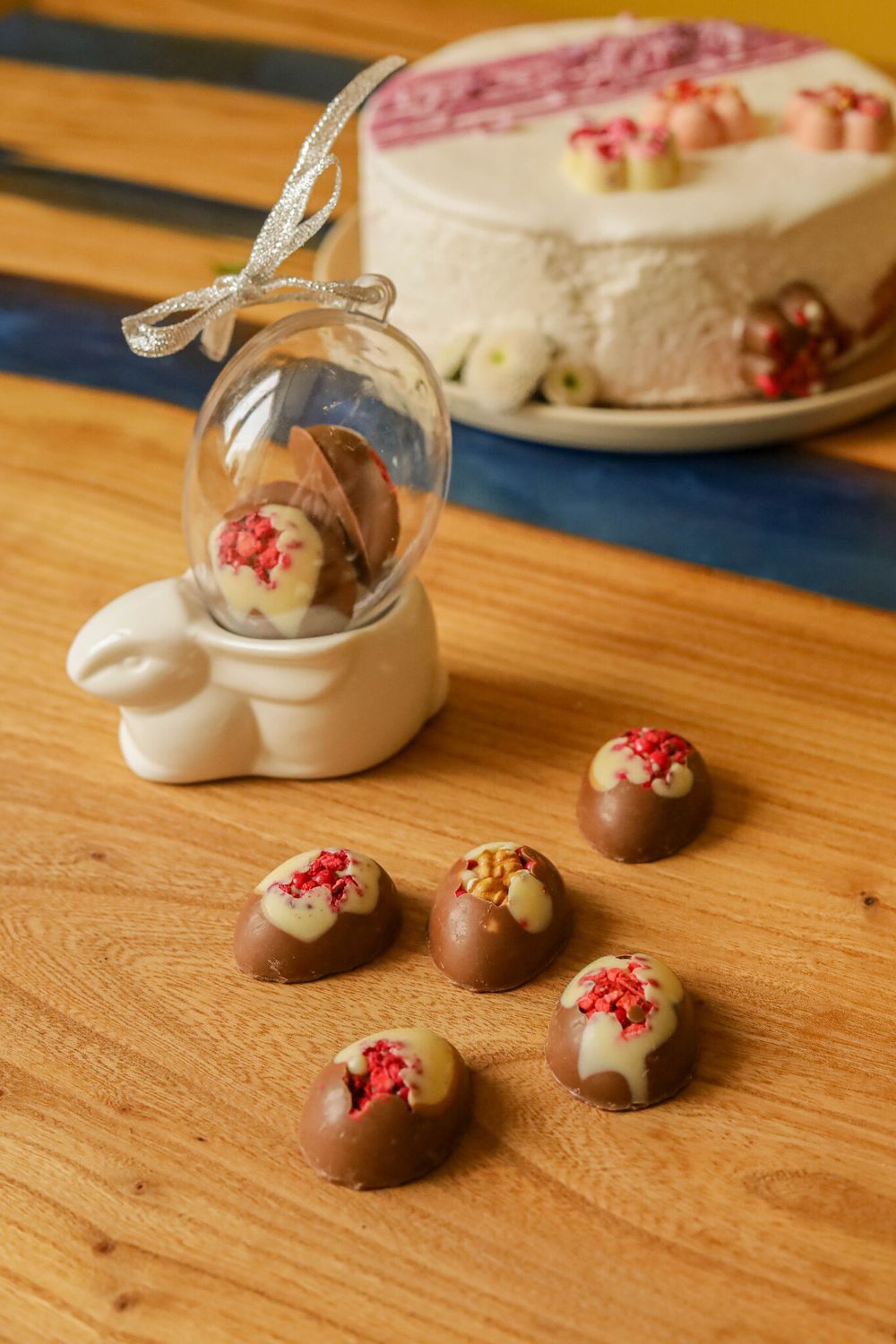 Конфеты половинки яиц