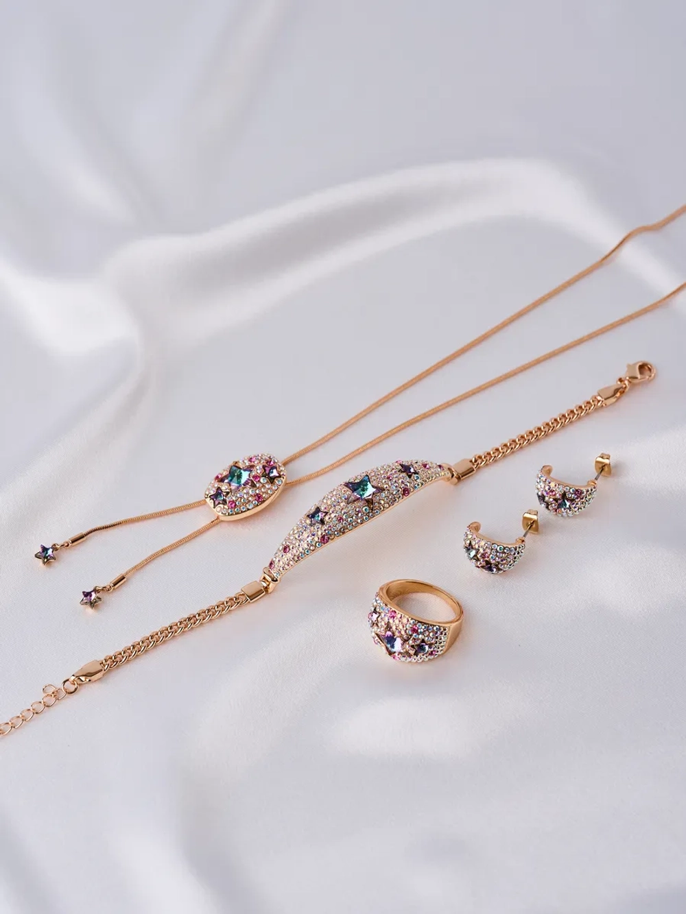 Колье-галстук Звездное небо с подвесками и фиолетовыми кристаллами Swarovski