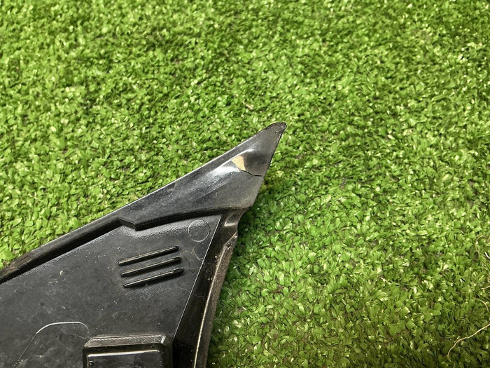 Накладка крышки багажника правая Omoda C5 (22-нв)