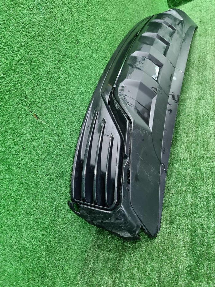 Юбка заднего бампера Geely Monjaro (2021-н.в.)