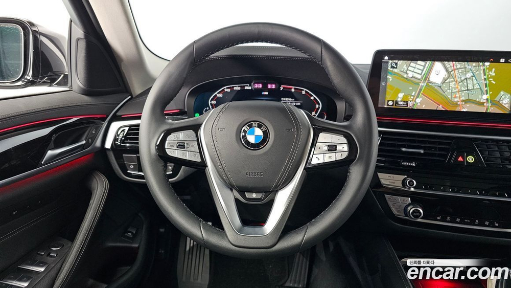 BMW 5 Series (G30) 520i Luxury (06.2022)