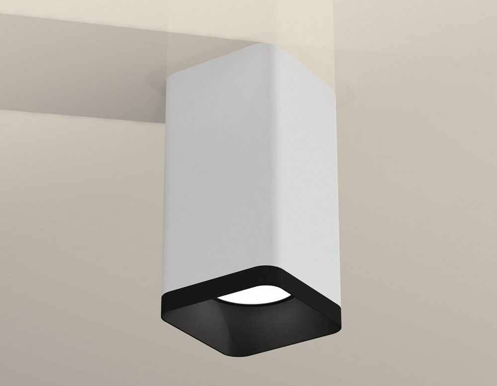 Накладной светильник Ambrella Light XS XS7820002