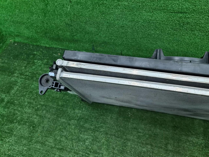 Кассета радиаторов Zeekr 001 (2021-н.в.)