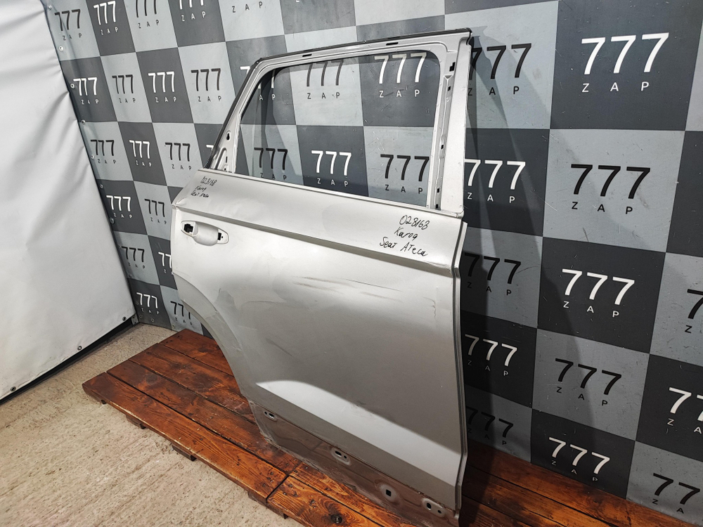 Дверь задняя правая Karoq, Taos 17-нв Б/У Оригинал 575833312B