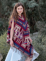 Пончо женское шерстяное с орнаментом