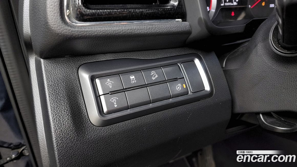 KG Mobility (Ssangyong) Very New Tivoli Дизель 1.6 2WD (03.2020)