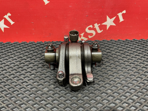 Вал рокеров в сборе