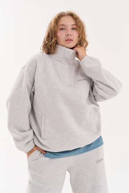 Свитшот с воротником на кнопках из футера с начесом в сером цвете
