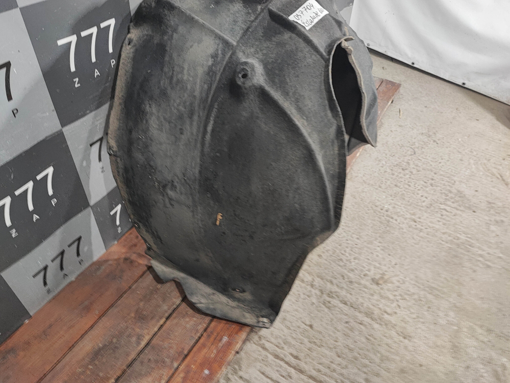 Подкрылок передний правый Cadillac Escalade 5 20-нв Б/У Оригинал 85523643