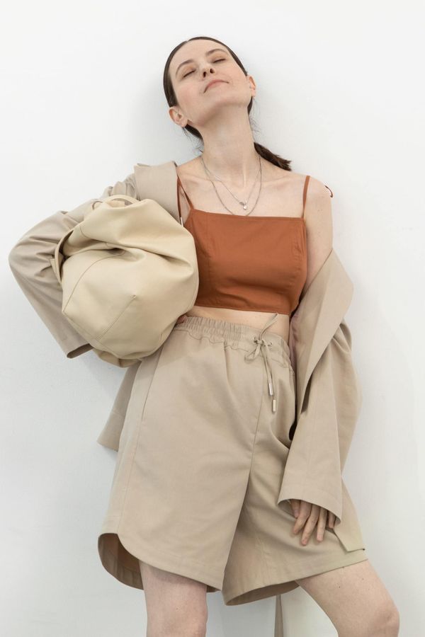 Шорты  с фигурным низом