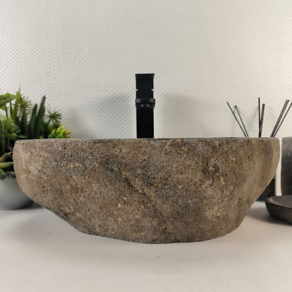 Раковина из речного камня RS-65244 46*33*15 0856