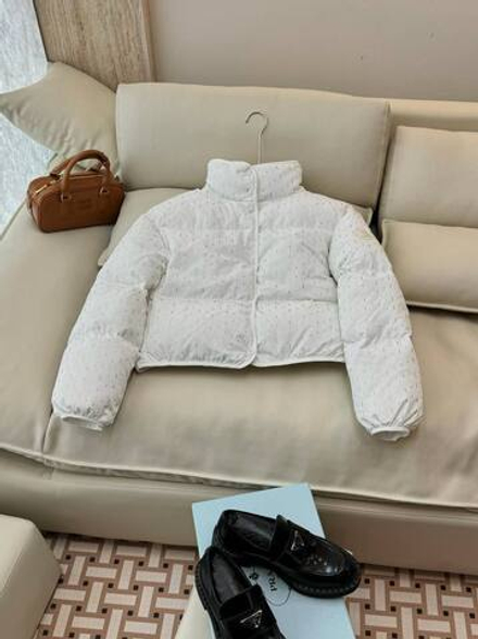 Пуховик Moncler