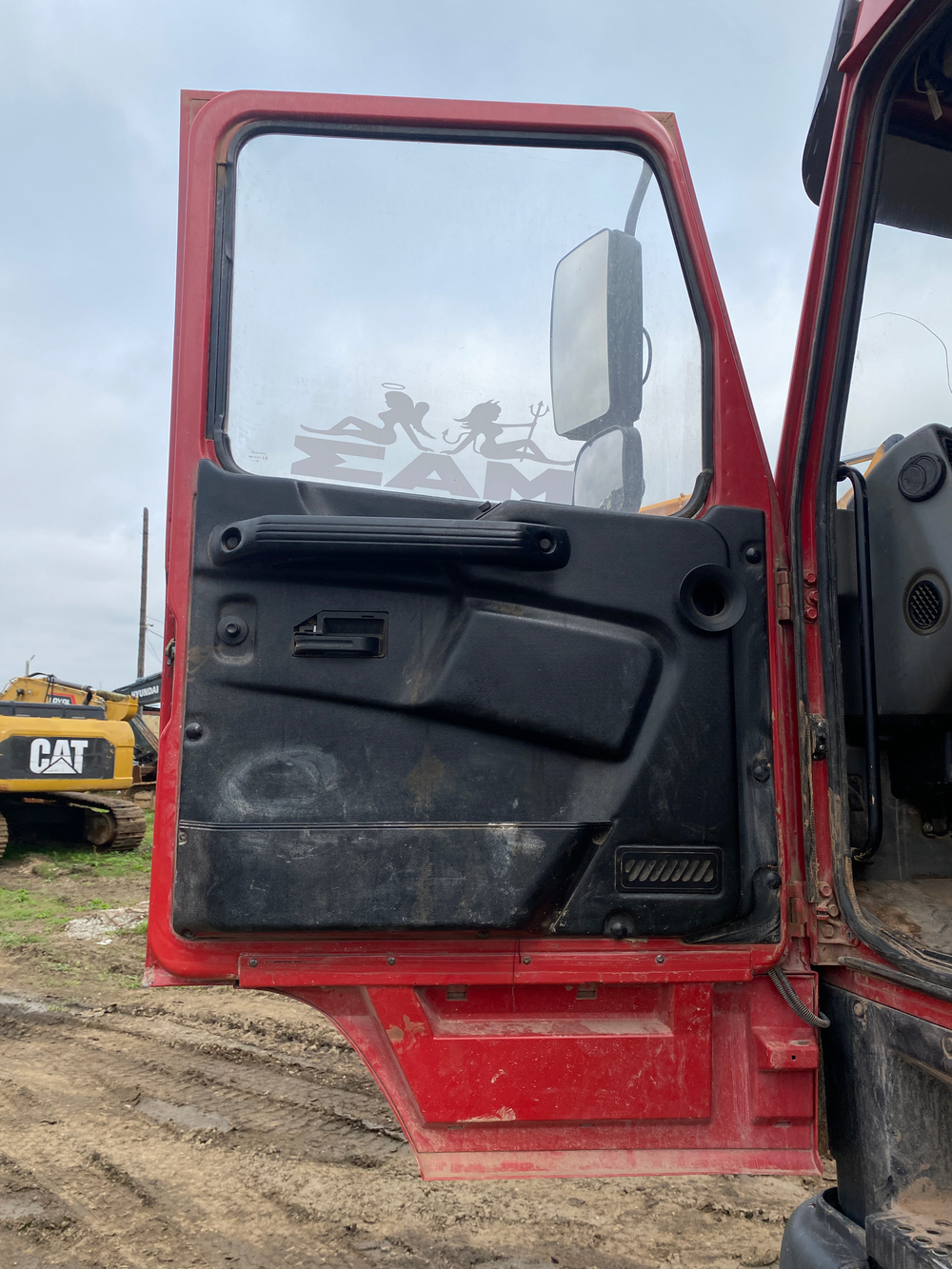 МАЗ 6430 6x4 Седельный тягач 643028-570-012 (Дизельный, 11,6 л, 423 л.с., МТ)