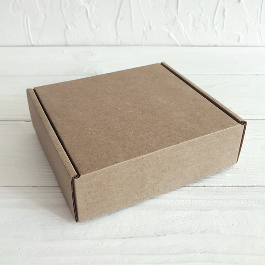 Коробка 15 х 15 х 6 см, бурая