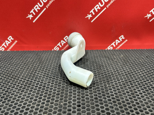 Горловина бачка омывателя