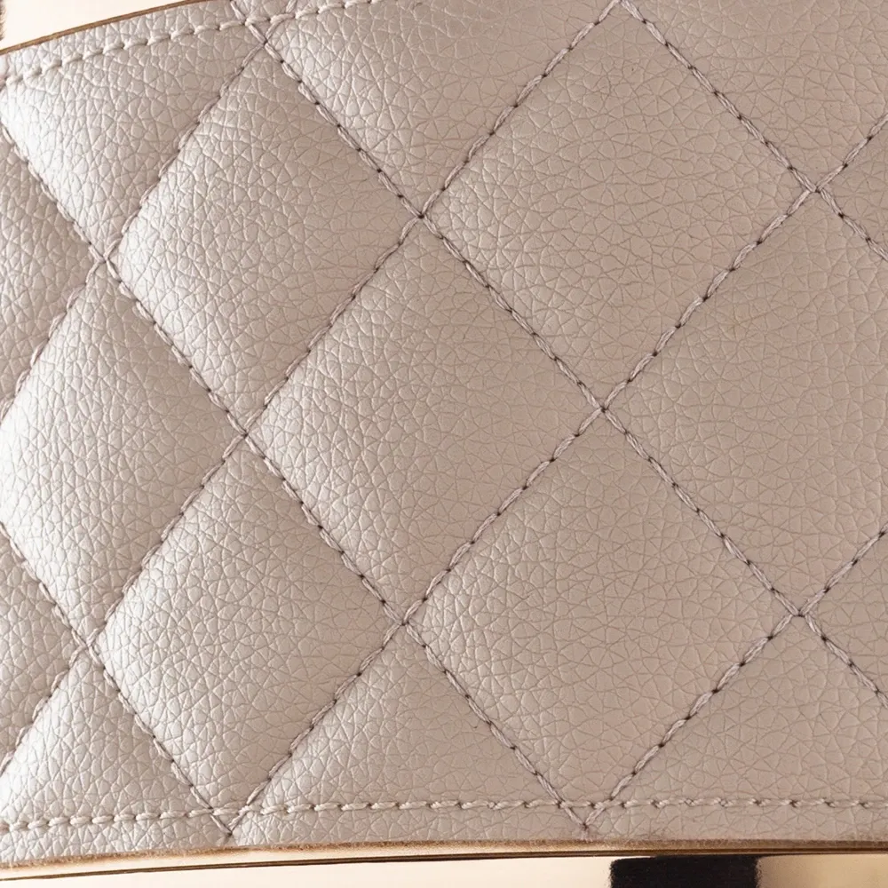 Подвесная люстра Arte Lamp ANNABELLE