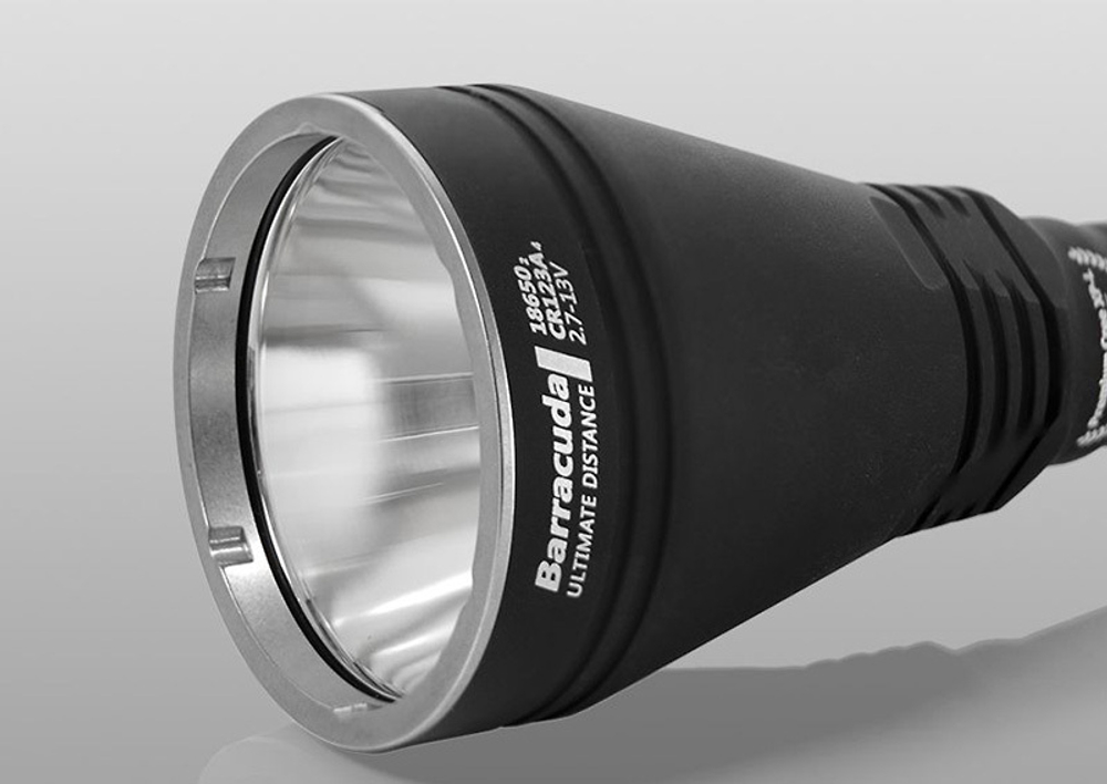 Поисковый фонарь Armytek Barracuda (свет белый) [F03203SC]