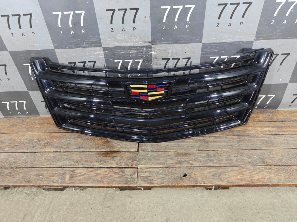 Решетка радиатора Cadillac Escalade 4 14-20 Б/У Оригинал 23405569