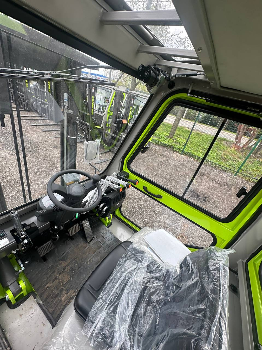 Вилочный погрузчик Zoomlion FD30Z, 2024