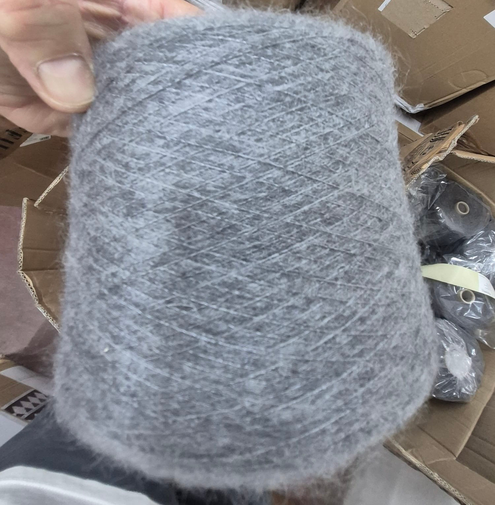 Tramonto , Filcom, 70% супер кидмохер 30% шелк, 800м/100гр цвет Chisa