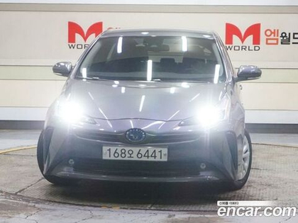 Toyota Prius 4 Generation 1.8 (03.2020)