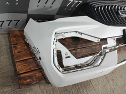 Бампер передний + решетка радиатора Geely Monjaro 21-нв Б/У Оригинал 6010173200