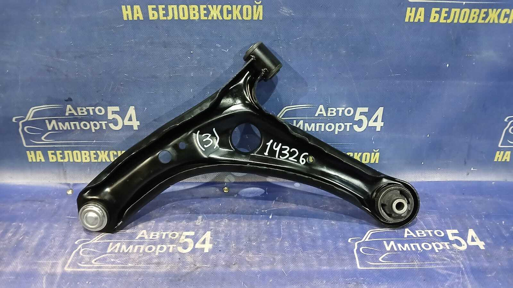Рычаг передний правый TOYOTA FUNCARGO 1999-2002