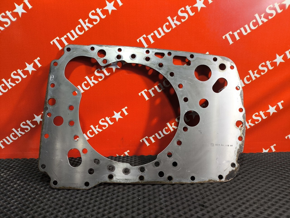 Пластина промежуточная делителя КПП