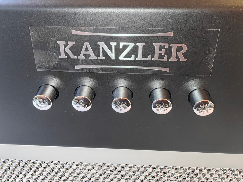 вытяжка D 548 S