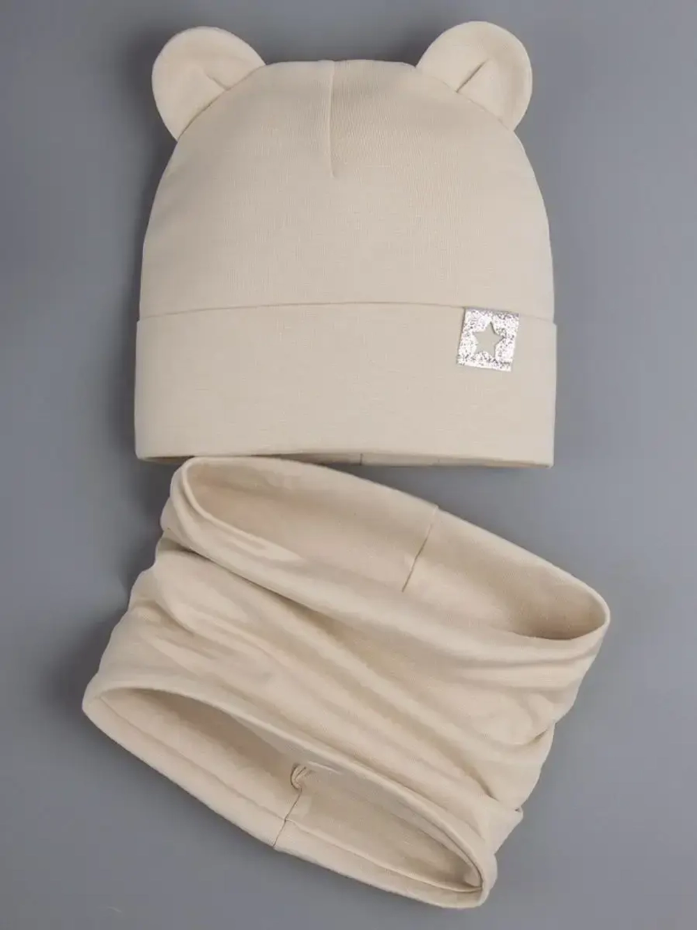 Шапка детская со снудом осенняя