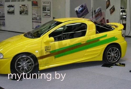Накладки на пороги ST-2 Opel Tigra