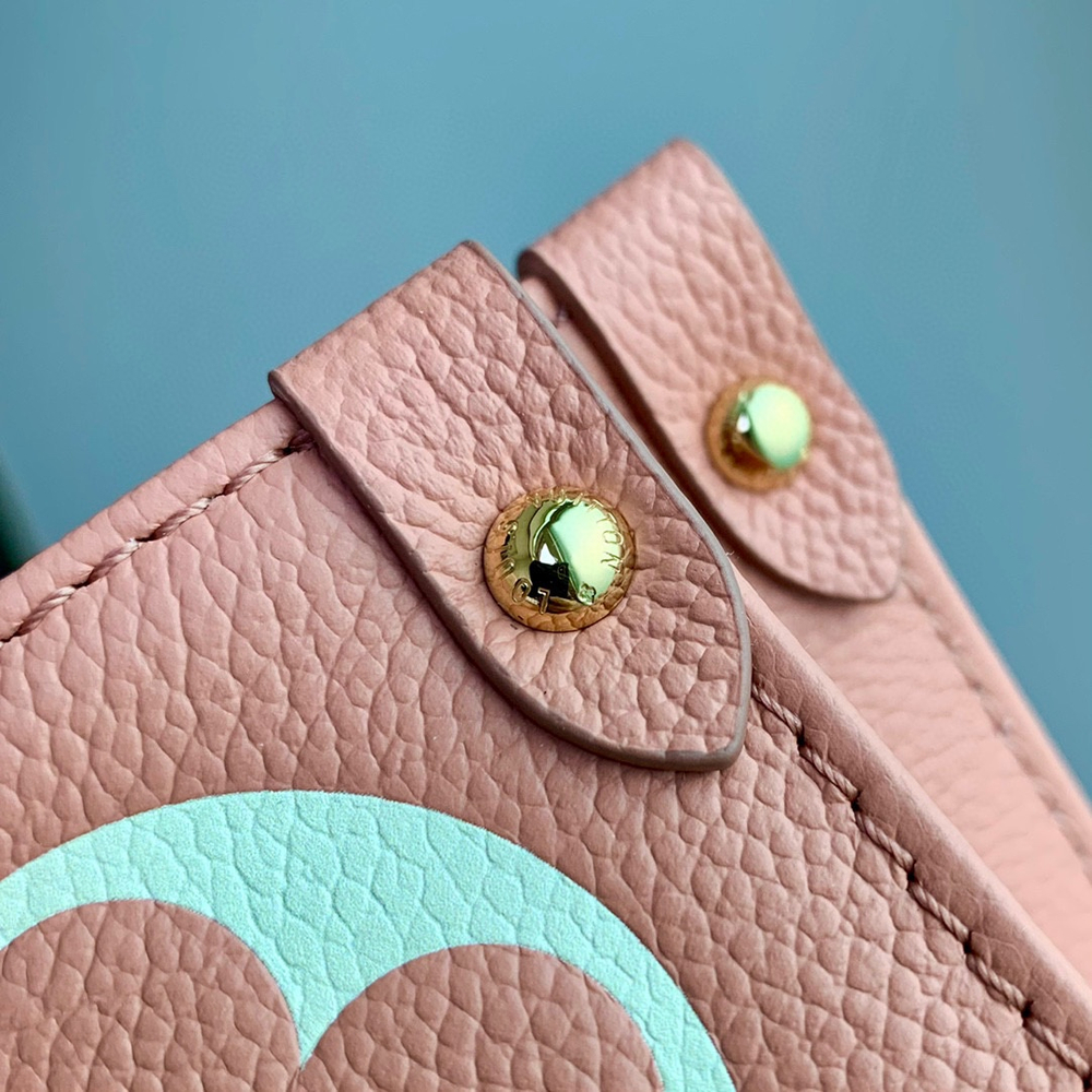 Louis Vuitton OnTheGo MM