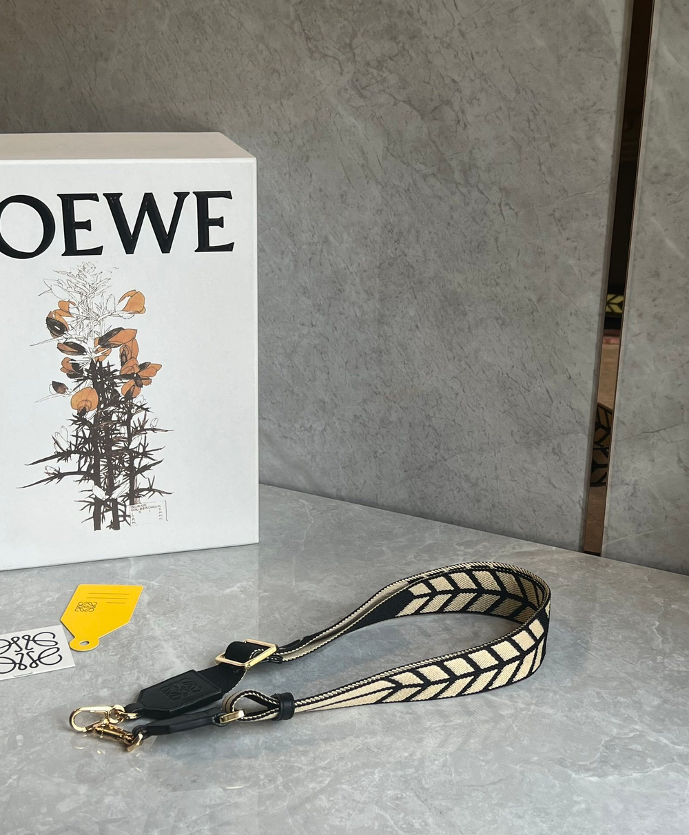 Loewe Strap (4 colors)