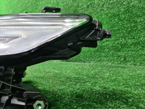 Фара левая Toyota Camry xv70 (2020-н.в.) LED