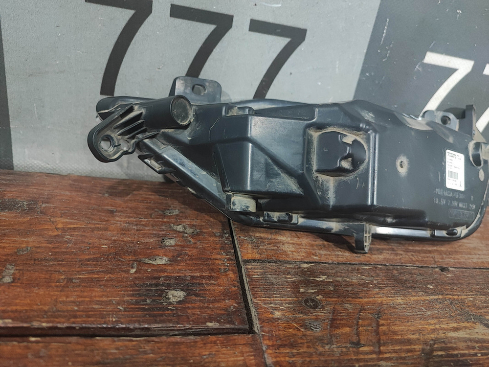 ПТФ передняя правая LED Volvo XC60 2 16-21 Б/У Оригинал 31434667